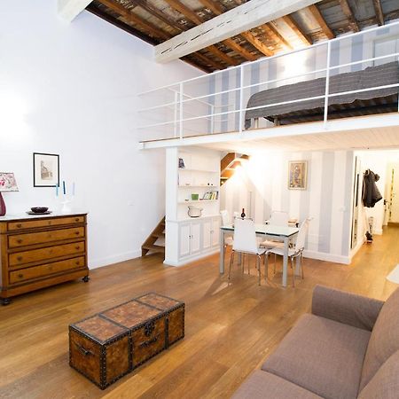 Charming Santa Croce Loft Apartment ฟลอเรนซ์ ภายนอก รูปภาพ