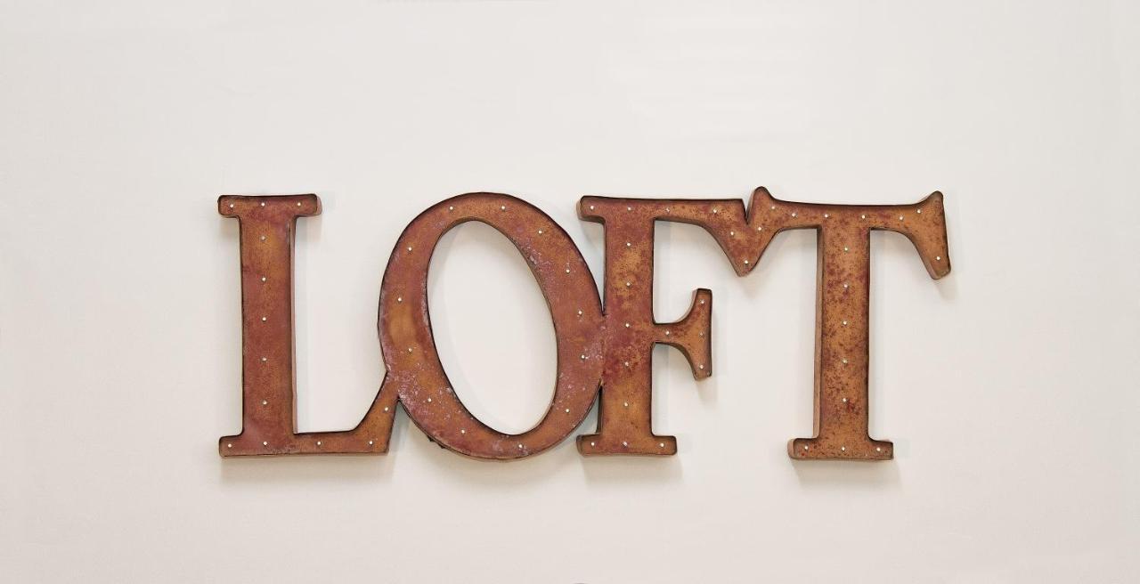 Charming Santa Croce Loft Apartment ฟลอเรนซ์ ภายนอก รูปภาพ